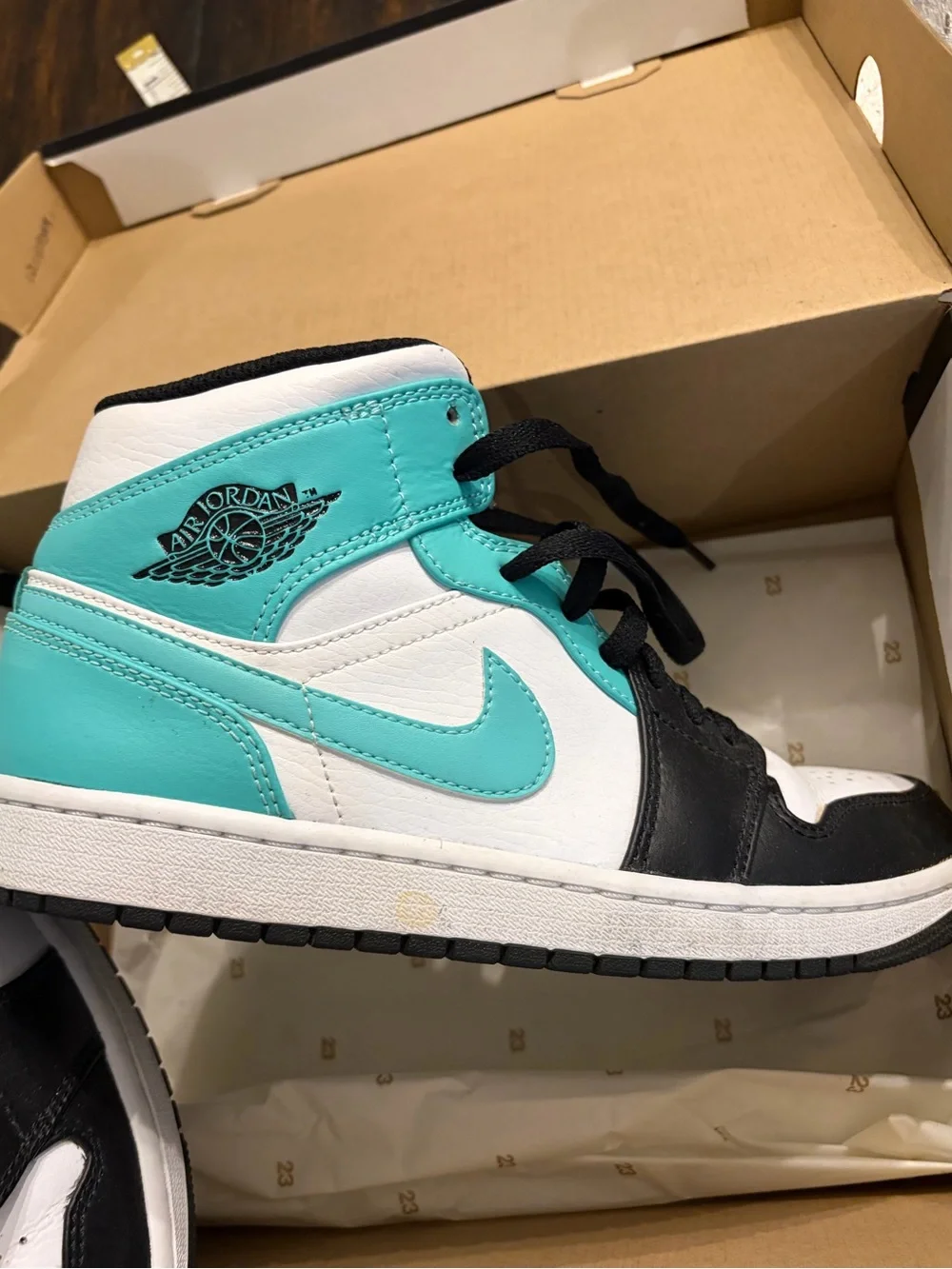 Nike Air Jordan 1 Mid Tropical Twist Teal High-Top Sneakers-8 Mens | 9.5 women